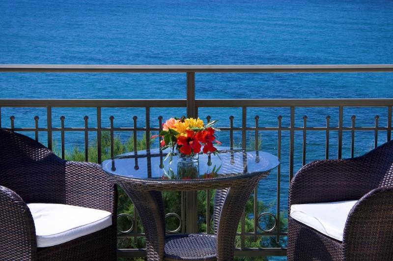 Hotel Ilyssion Pefki Екстериор снимка